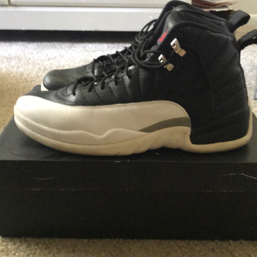 Jordan Retro 12 Playoff (2012)